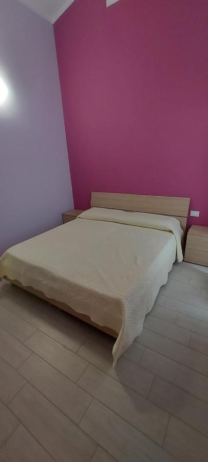 Case Vacanze Le Rose Кампофеліче-ді-Роччелла Екстер'єр фото