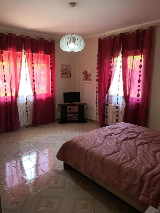 Case Vacanze Le Rose Кампофеліче-ді-Роччелла Екстер'єр фото