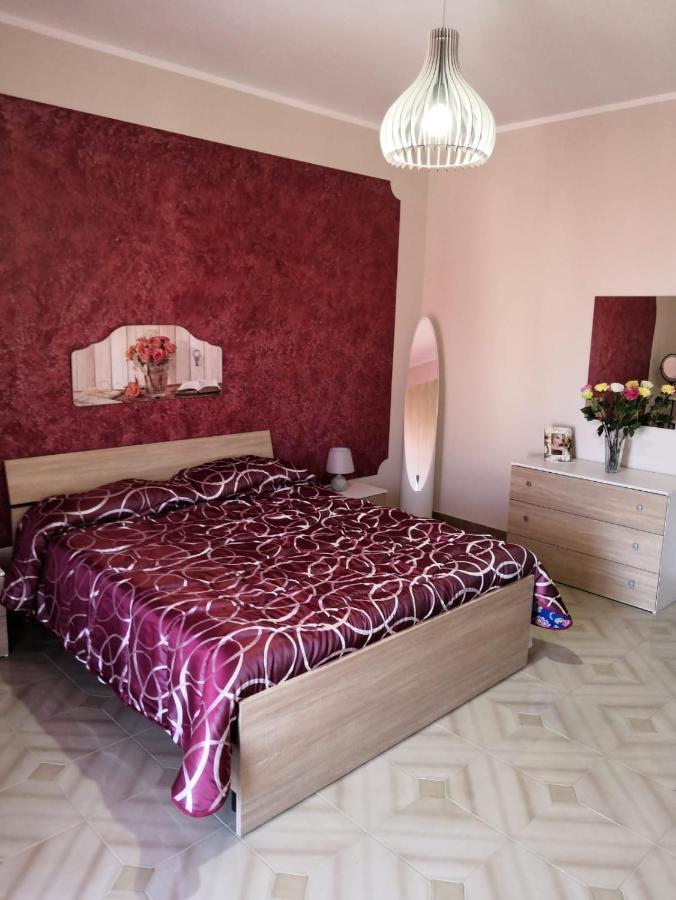 Case Vacanze Le Rose Кампофеліче-ді-Роччелла Екстер'єр фото